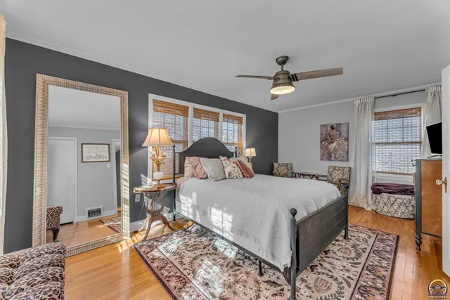 $299,900 | 1347 Southwest Campbell Avenue, Topeka, KS 66604