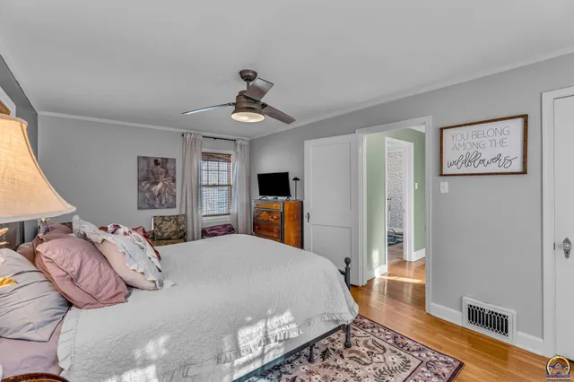 $299,900 | 1347 Southwest Campbell Avenue, Topeka, KS 66604