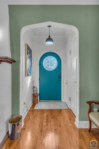 $299,900 | 1347 Southwest Campbell Avenue, Topeka, KS 66604