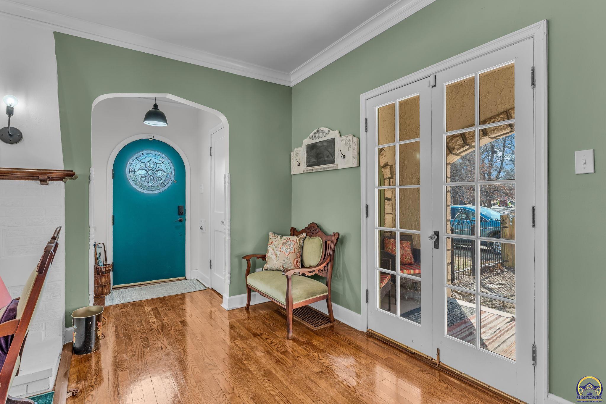 1347 Southwest Campbell Avenue Topeka, KS 66604 - Photo 8 of 41