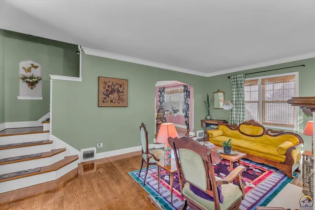 $299,900 | 1347 Southwest Campbell Avenue, Topeka, KS 66604