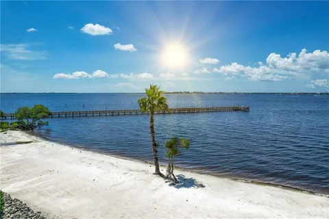 $395,000 | 15214 Cape Sable Lane, Fort Myers, FL 33908
