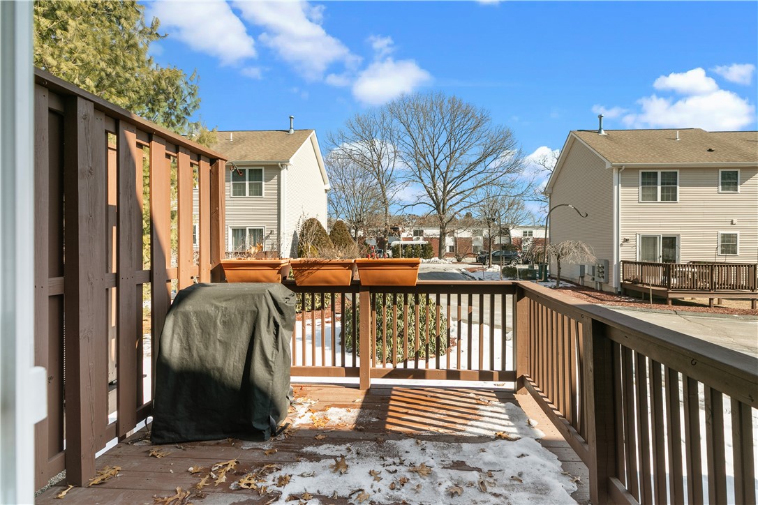 835 Sandy Lane, Unit 9 Warwick, RI 02889 - Photo 37 of 40