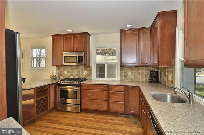 10003 Kinross Avenue Silver Spring, MD 20901 - Photo 20 of 26 Kitchen