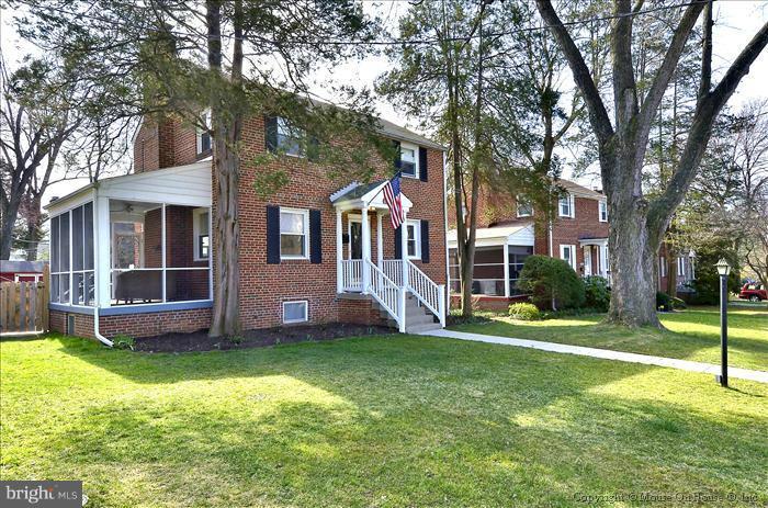 10003 Kinross Avenue Silver Spring, MD 20901 - Photo 3 of 26 Exterior (Front)