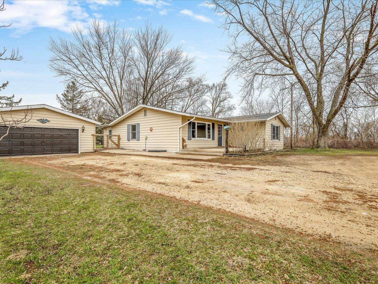 7114 South Patrick Road Beloit, WI 53511 - Photo 7 of 46