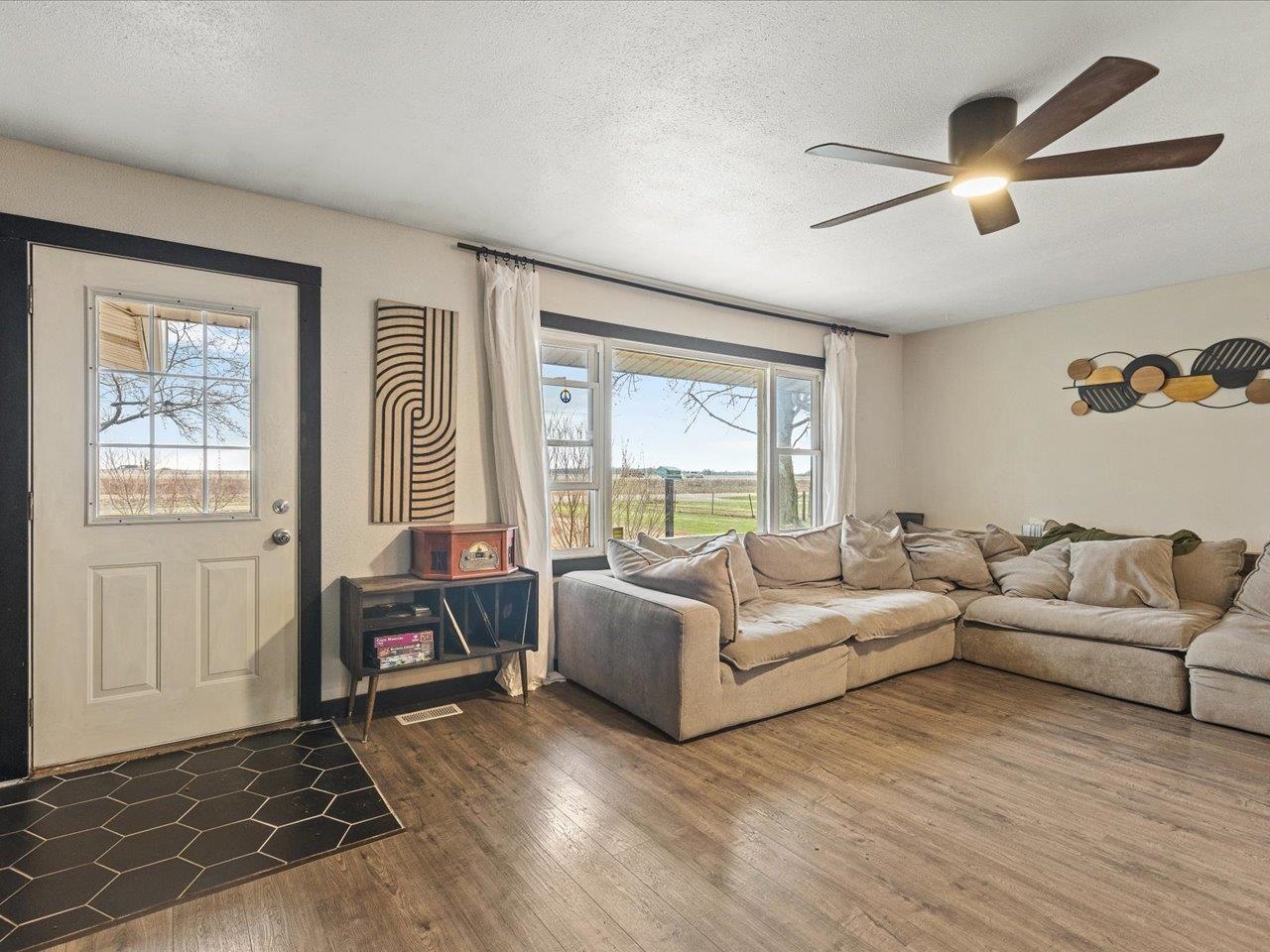 7114 South Patrick Road Beloit, WI 53511 - Photo 10 of 46