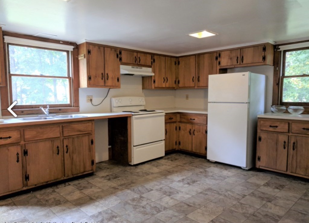 97 Belchertown Road Amherst, MA 01002 - Photo 2 of 9 Gallery Image 2