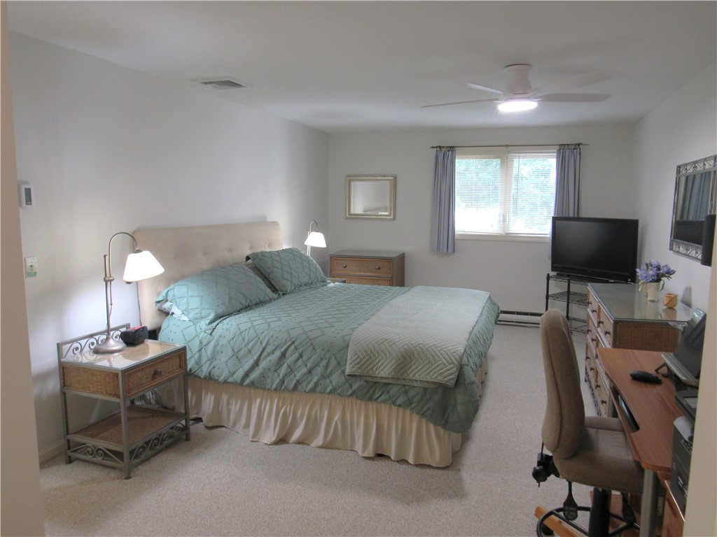 335 South Pier Road, Unit 4D Narragansett, RI 02882 - Photo 14 of 26 Master Bedroom
