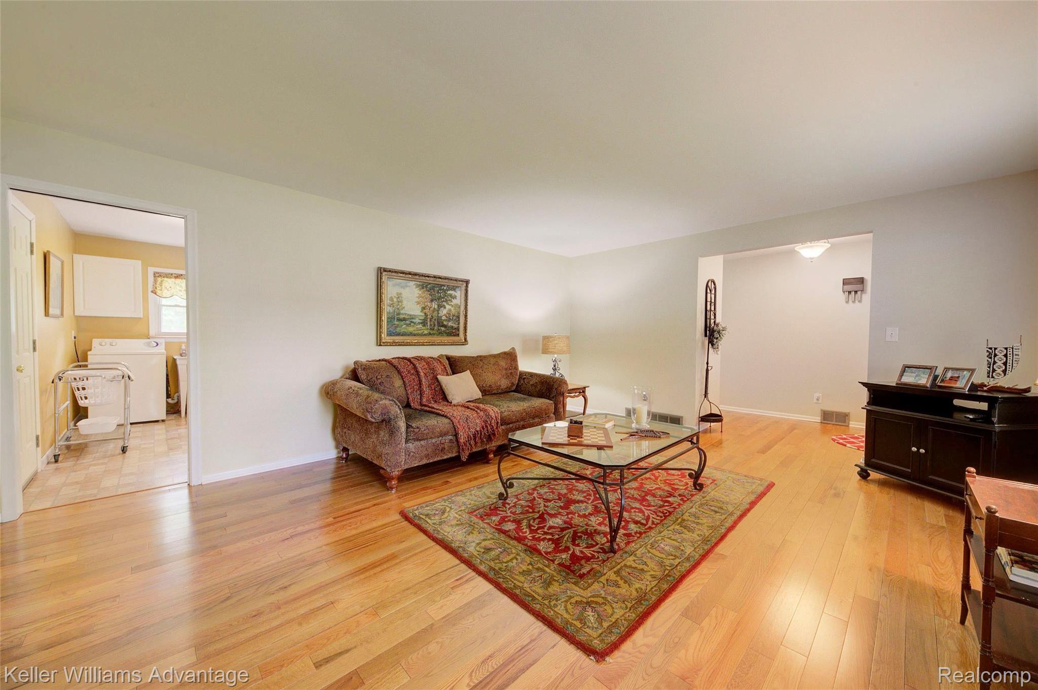 8134 Earhart Road South Lyon, MI 48178 - Photo 24 of 43 4H8A1672_3_4.jpg