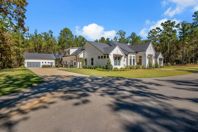 $2,250,000 | 8121 Proctor Road, Tallahassee, FL 32309