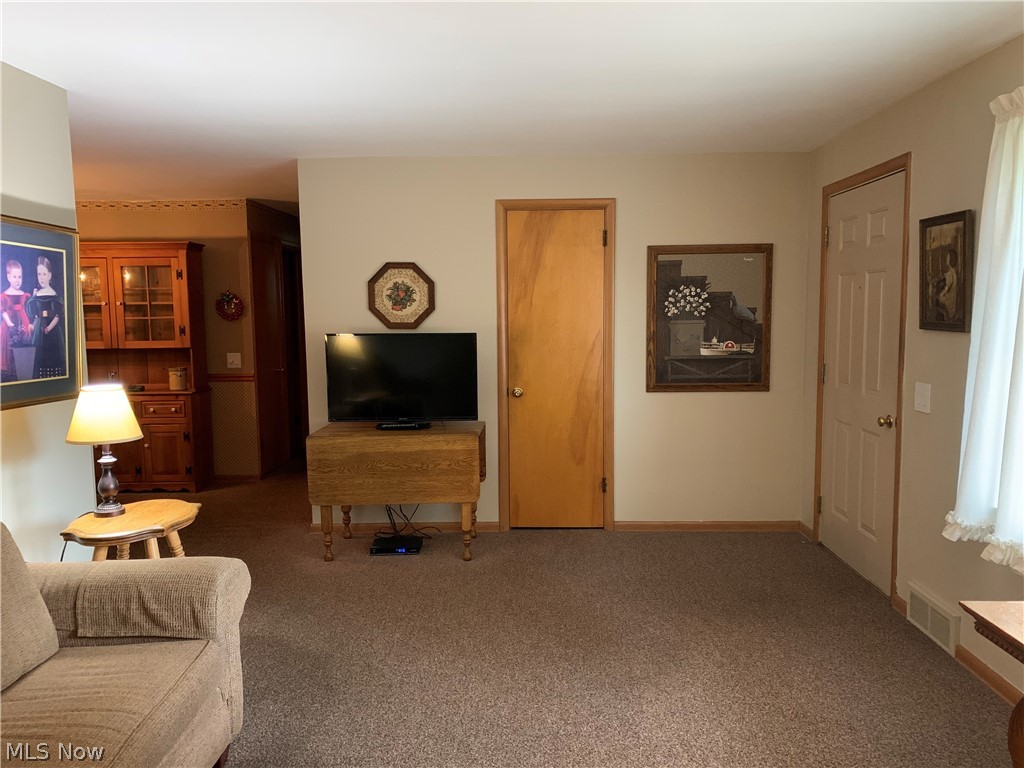 4613 4th Street Northwest Canton, OH 44708 - Photo 5 of 33 Gallery Image 5