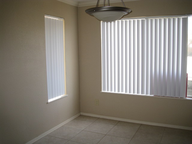 3500 North Hayden Road, Unit 412 Scottsdale, AZ 85251 - Photo 6 of 16 dining area with tile