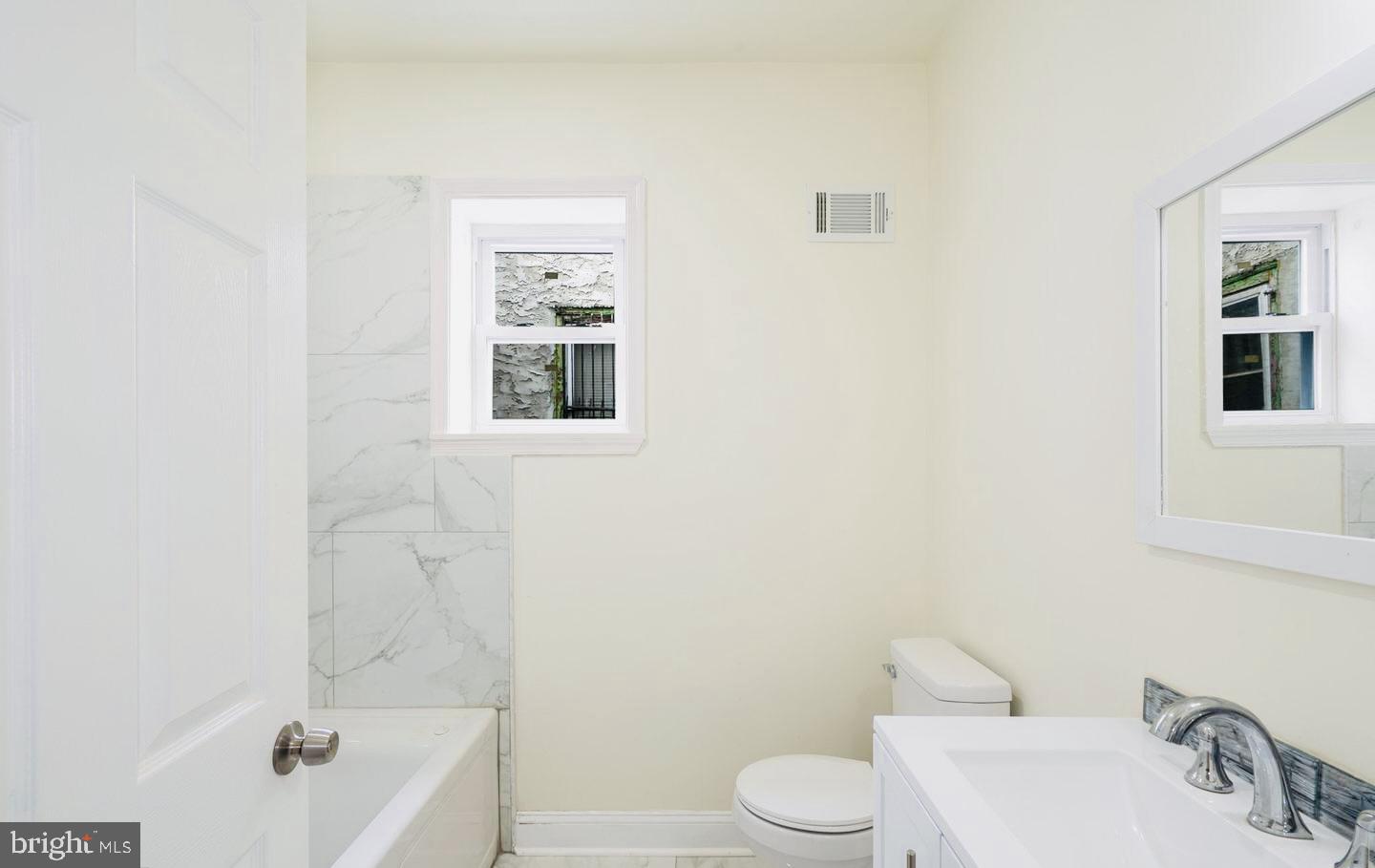 4847 Fairmount Avenue Philadelphia, PA 19139 - Photo 13 of 35 a bathroom with a sink toilet and shower