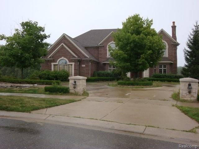 3600 Thatcher Court Rochester, MI 48309 - Photo 1 of 19 Front