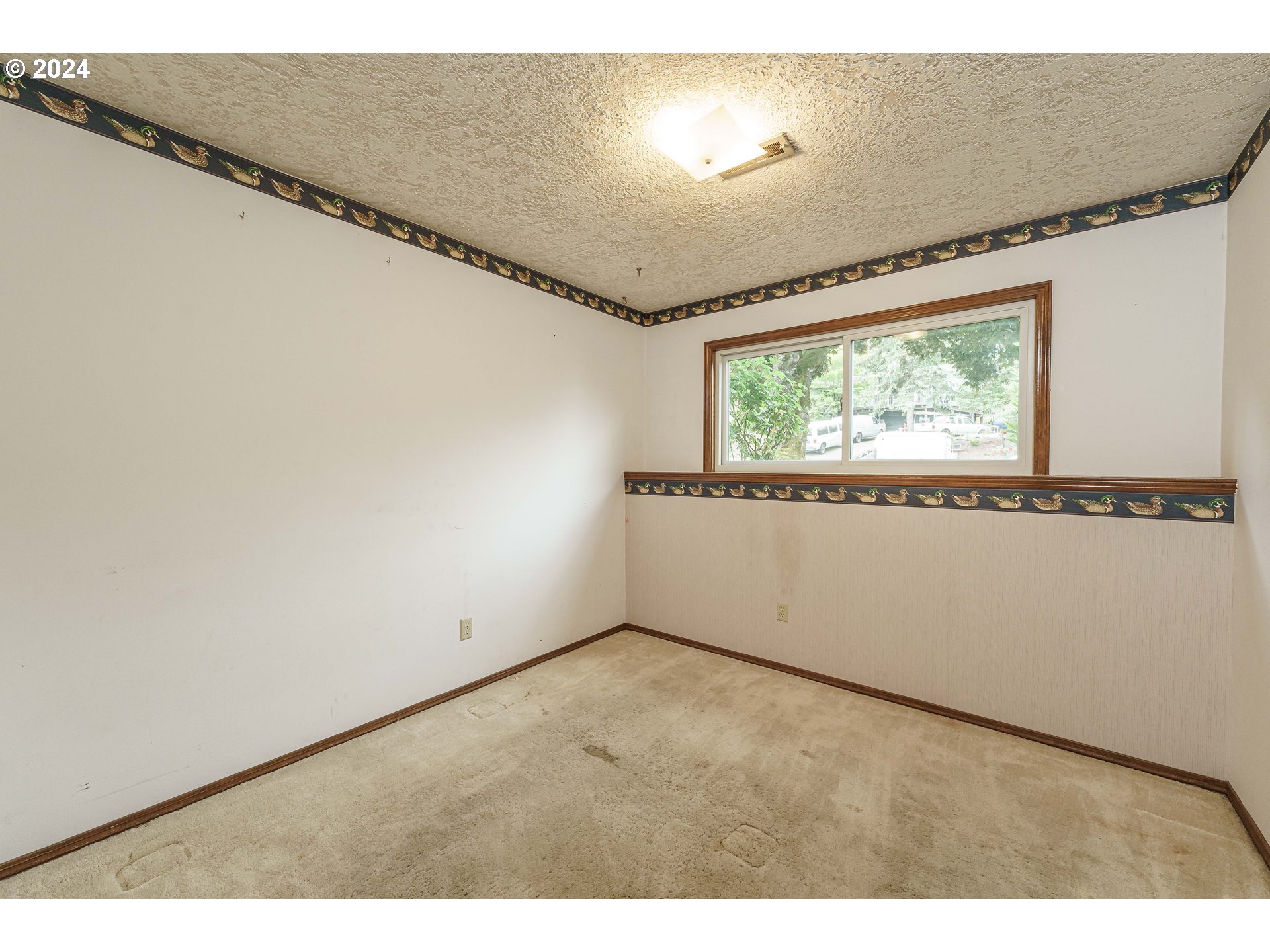 515 Southwest 7th Street Gresham, OR 97080 - Photo 23 of 35 Bedroom