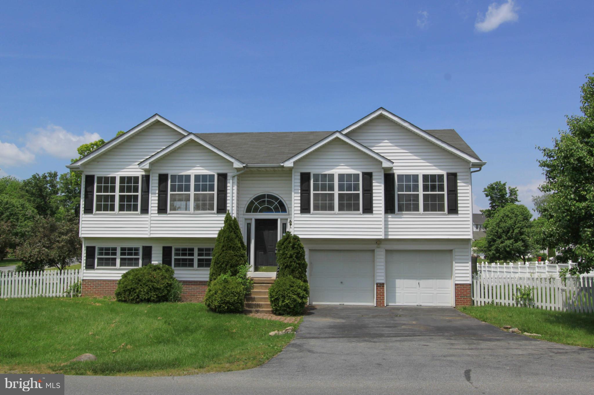 21 Cotton Tail Drive Ranson, WV 25438 - Photo 1 of 15 Exterior (Front)