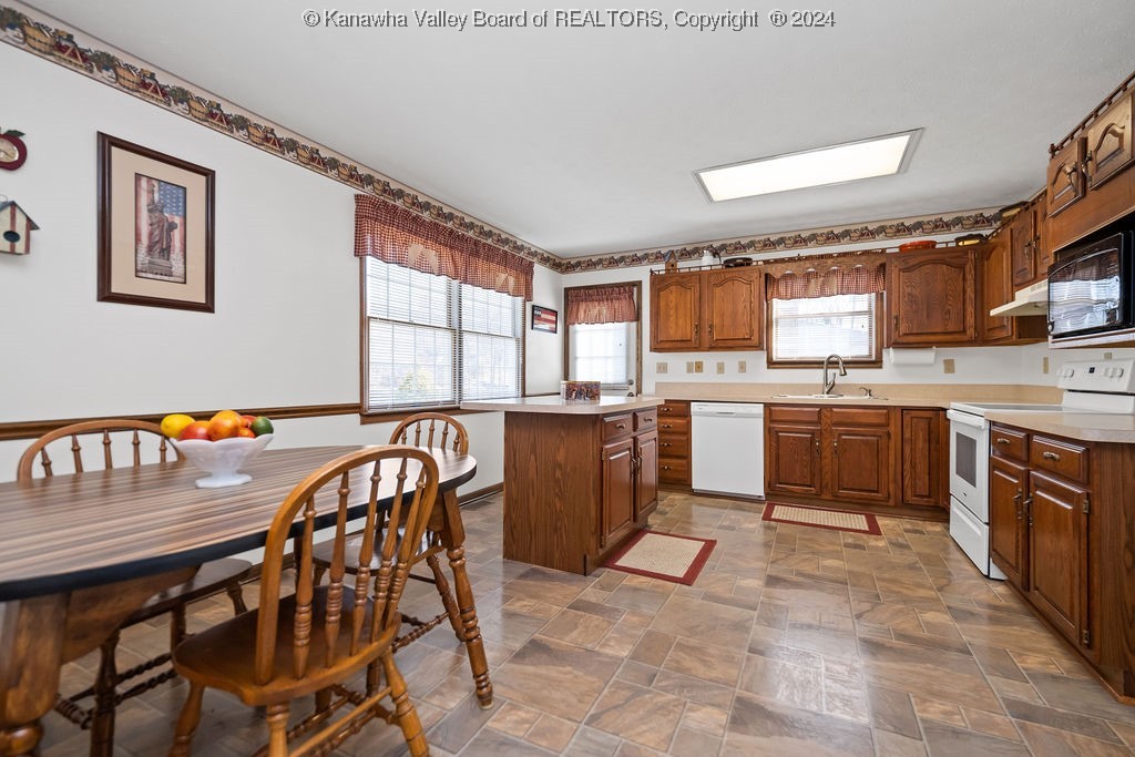 3972 Indian Creek Road Elkview, WV 25071 - Photo 15 of 43 Gallery Image 15