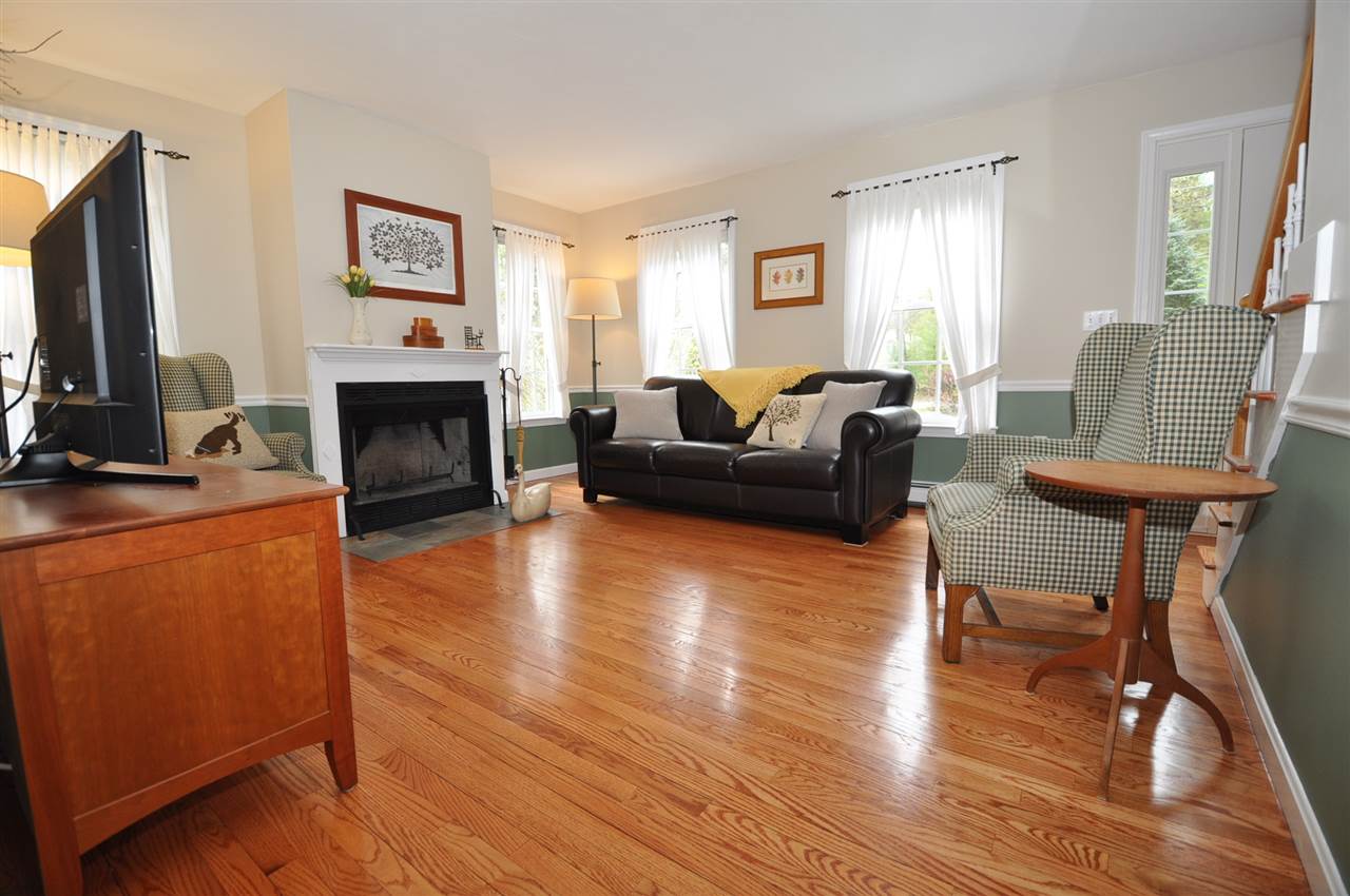 32 Scobie Road New Boston, NH 03070 - Photo 8 of 23