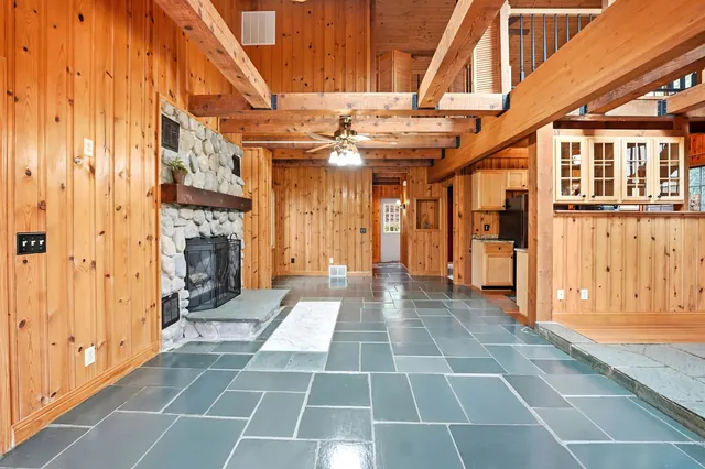 $460,000 | N4535 West Shore Place Road, Cambridge, WI 53523