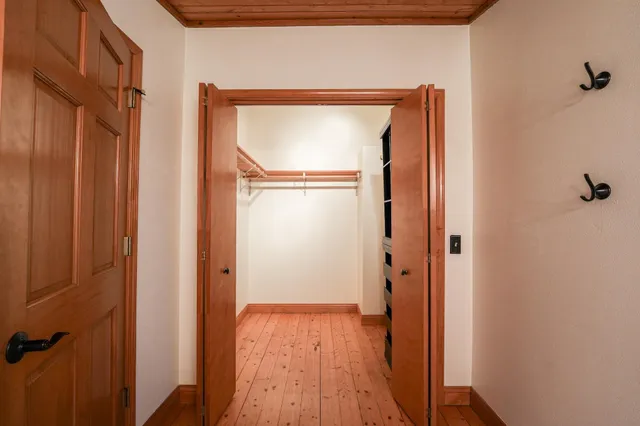 $460,000 | N4535 West Shore Place Road, Cambridge, WI 53523