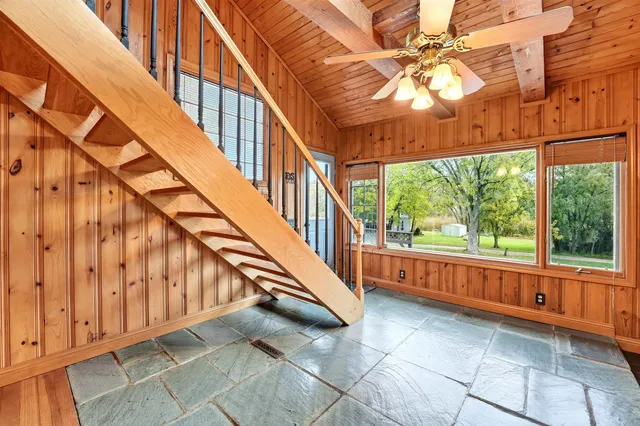 $460,000 | N4535 West Shore Place Road, Cambridge, WI 53523