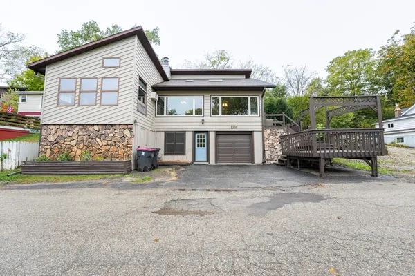 $460,000 | N4535 West Shore Place Road, Cambridge, WI 53523