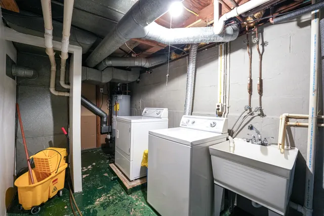 $460,000 | N4535 West Shore Place Road, Cambridge, WI 53523