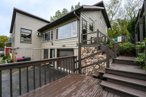$460,000 | N4535 West Shore Place Road, Cambridge, WI 53523