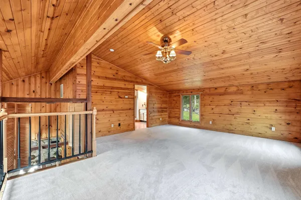 $460,000 | N4535 West Shore Place Road, Cambridge, WI 53523