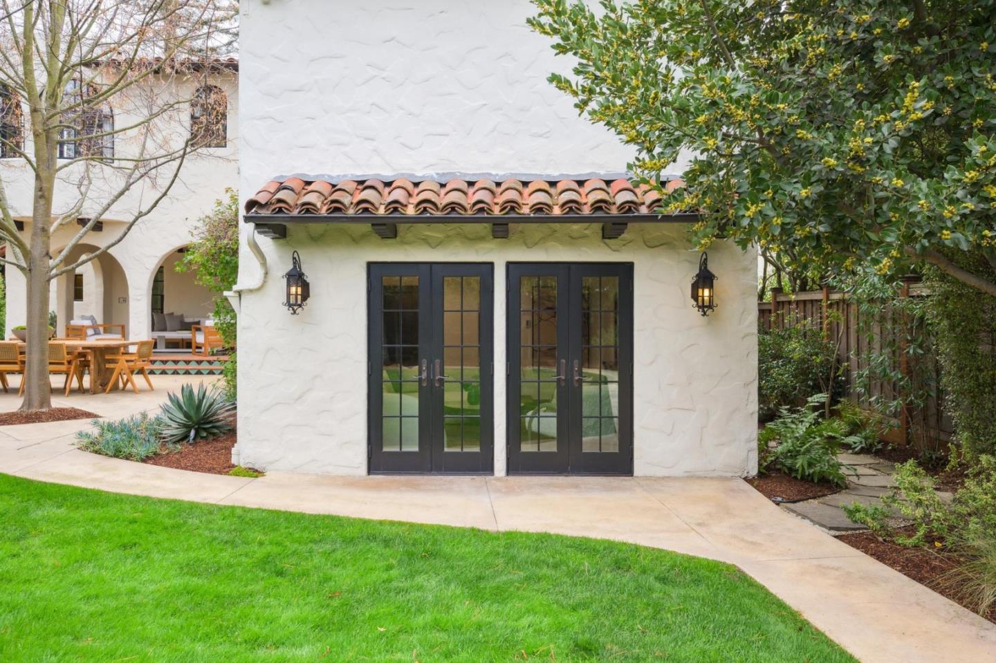 414 Edgewood Road San Mateo, CA 94402 - Photo 76 of 112