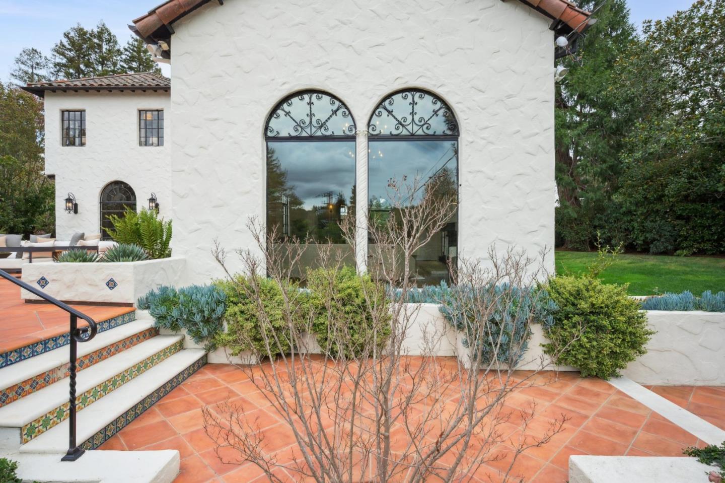 414 Edgewood Road San Mateo, CA 94402 - Photo 8 of 112