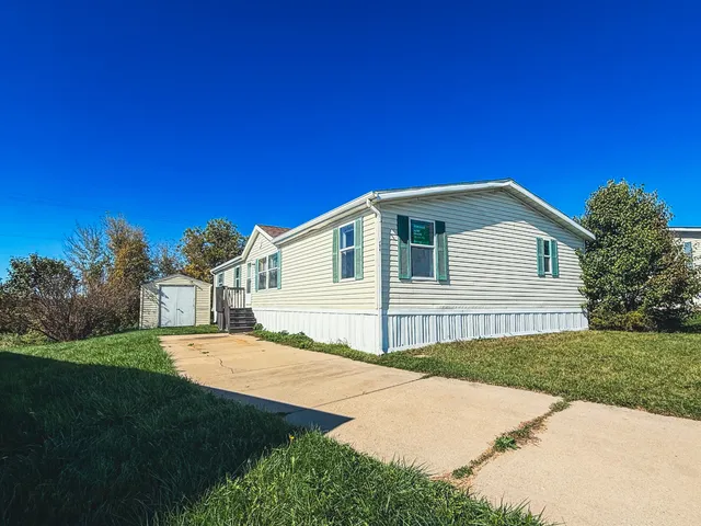 $59,000 | 704 Crockett Drive, Unit 155, Potterville, MI 48876