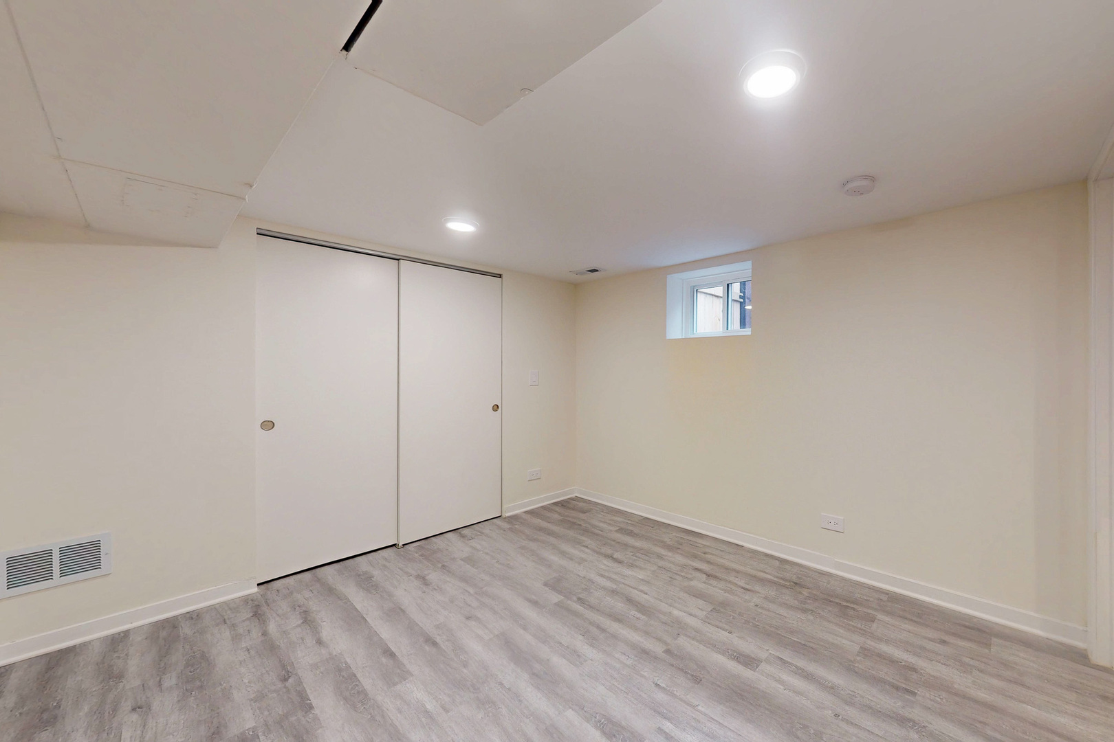 6249 West Addison Street Chicago, IL 60634 - Photo 28 of 35 a view of an empty room