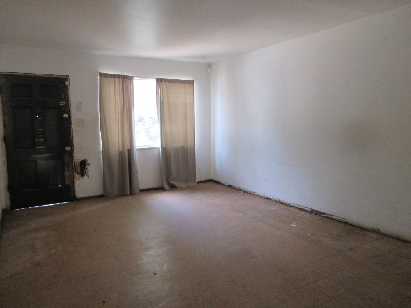696 Coyote Road San Jose, CA 95111 - Photo 3 of 18 an empty room with closet area