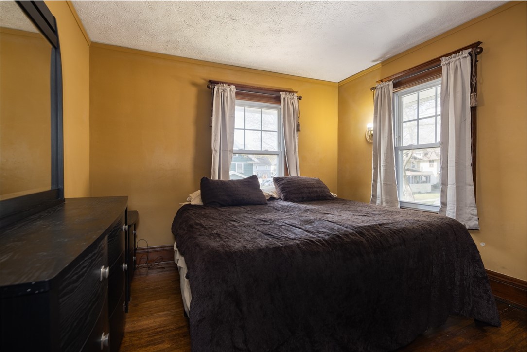 400 Electric Avenue Rochester, NY 14613 - Photo 13 of 33