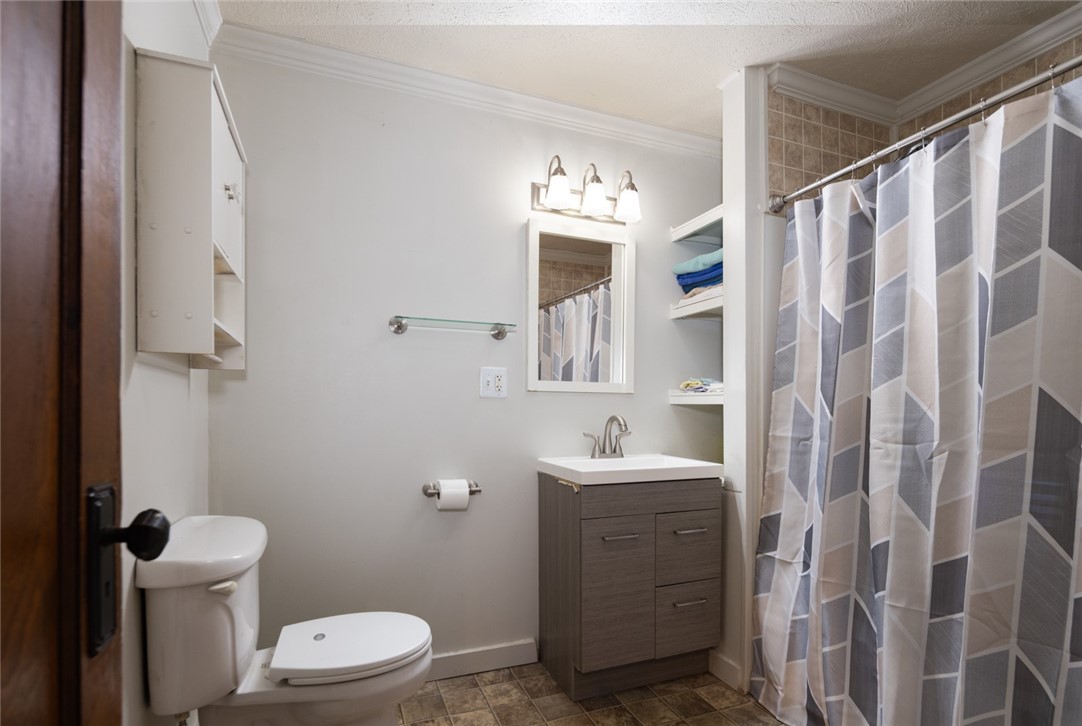 400 Electric Avenue Rochester, NY 14613 - Photo 15 of 33