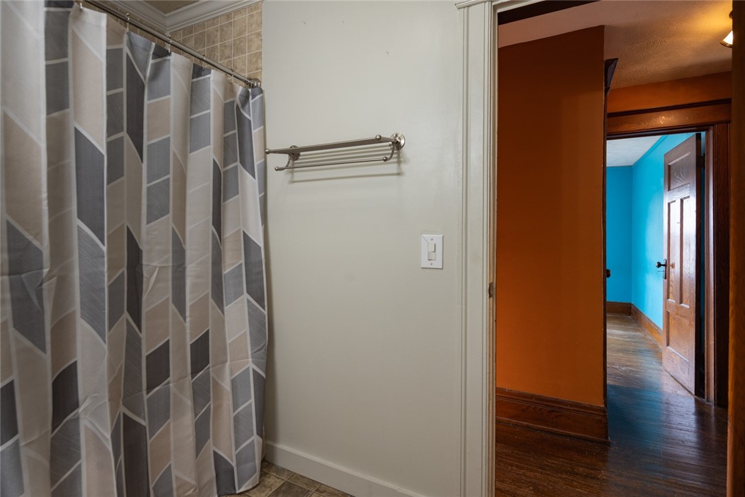 400 Electric Avenue Rochester, NY 14613 - Photo 16 of 33