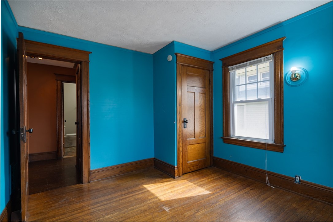 400 Electric Avenue Rochester, NY 14613 - Photo 18 of 33