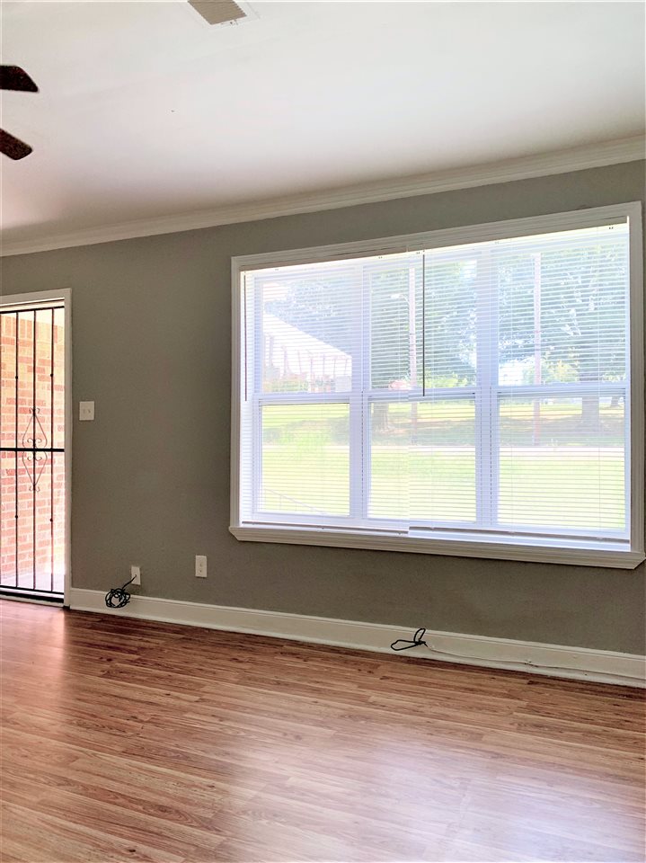 1015 Getwell Road Memphis, TN 38111 - Photo 2 of 11