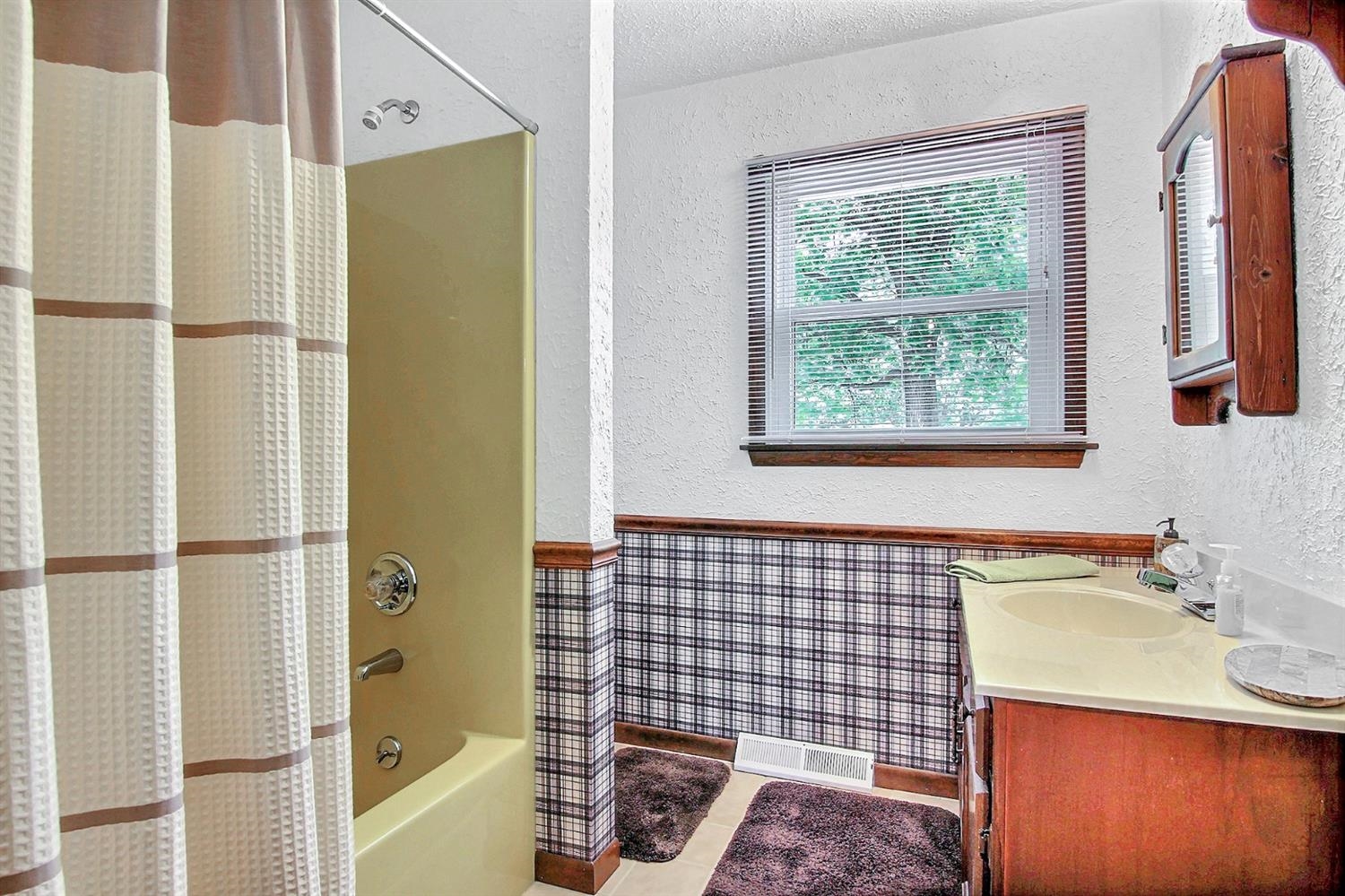 4673 East 1010th Street North Demotte, IN 46310 - Photo 10 of 10 1500x999