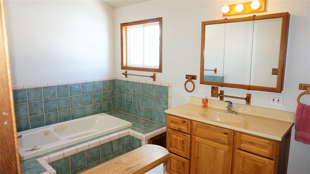 5412 North Arden Road Otis Orchards, WA 99027 - Photo 14 of 20 Gallery Image 14
