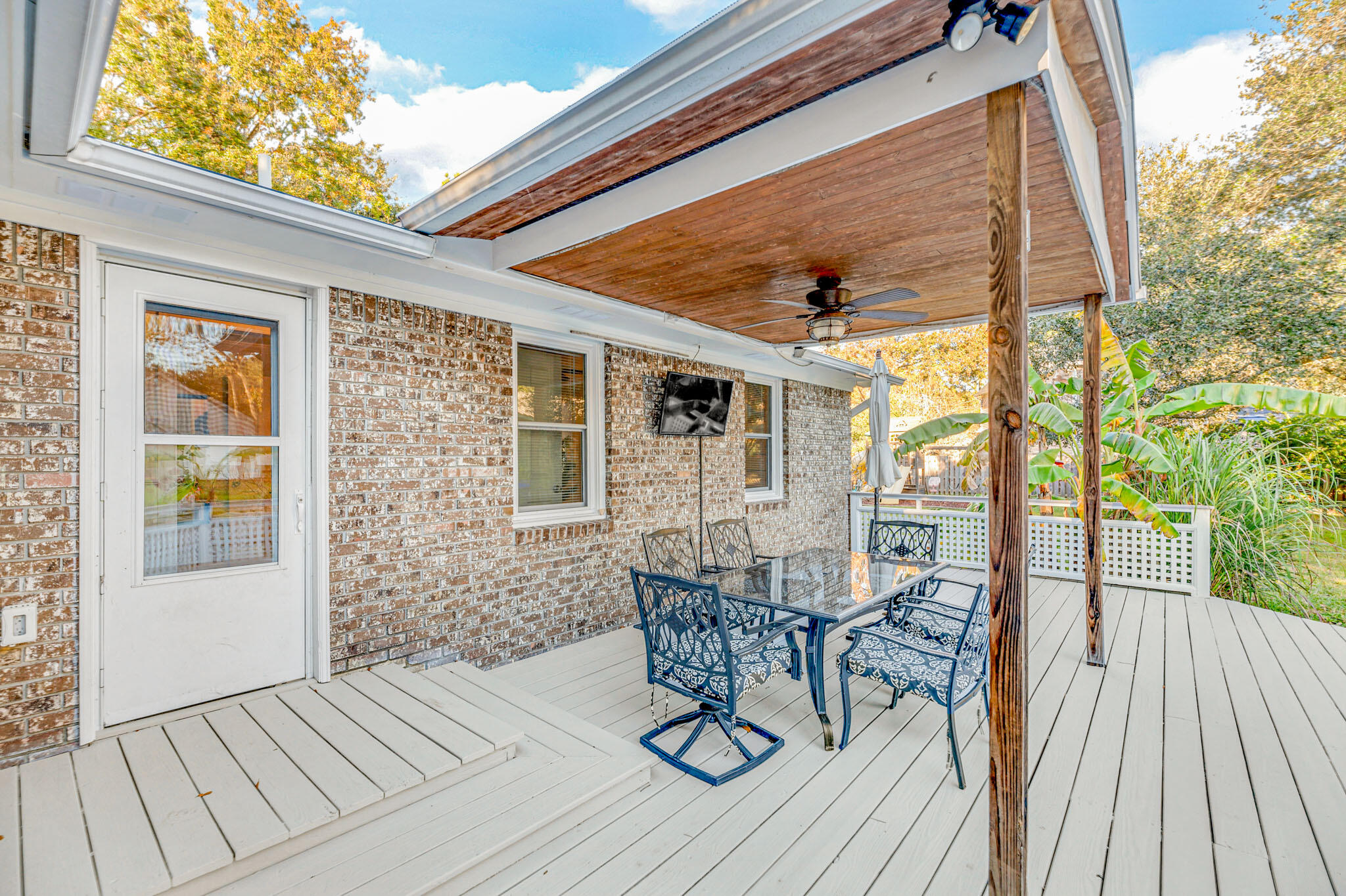1142 Ocean View Road Charleston, SC 29412 - Photo 14 of 25 Large Covered Deck