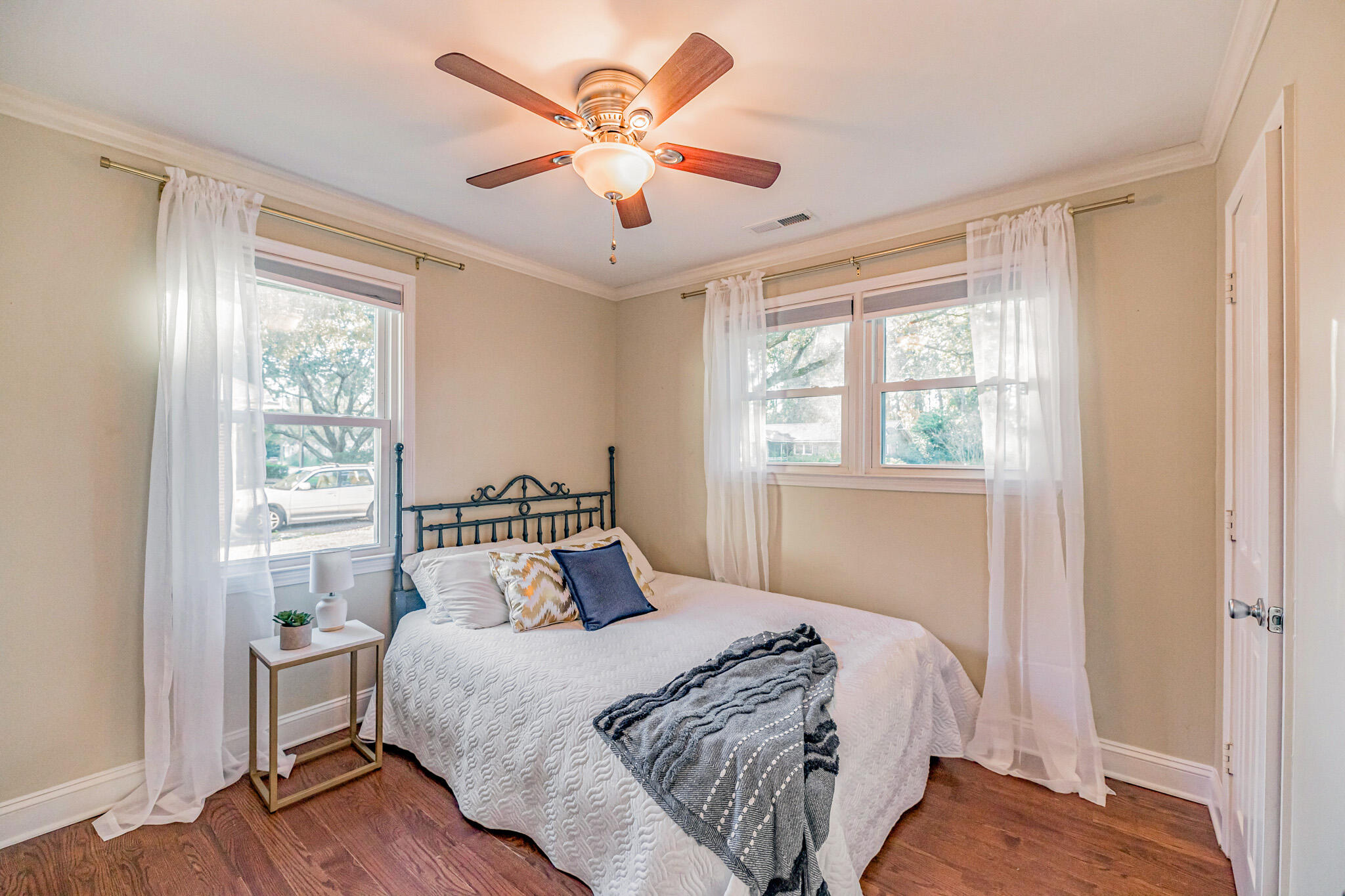 1142 Ocean View Road Charleston, SC 29412 - Photo 16 of 25 Bedroom 2