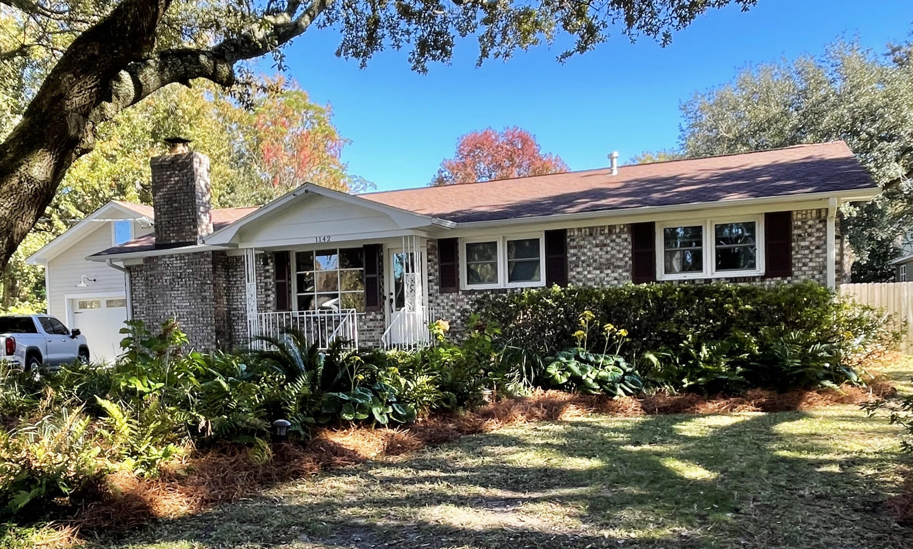 1142 Ocean View Road Charleston, SC 29412 - Photo 24 of 25 Front Elevation