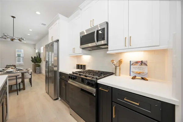 $369,900 | 7805 Amelia Road, Unit B, Houston, TX 77055