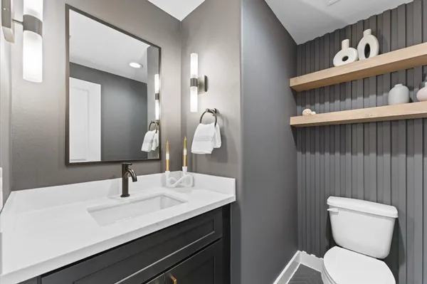 $369,900 | 7805 Amelia Road, Unit B, Houston, TX 77055