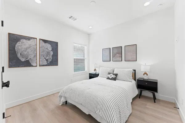 $369,900 | 7805 Amelia Road, Unit B, Houston, TX 77055