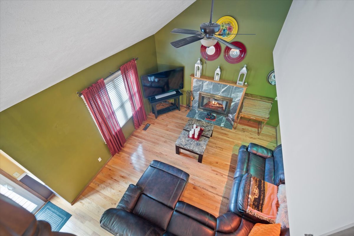 400 Park Pl Drive Normal, IL 61761 - Photo 23 of 33 a room with furniture and painting on the wall