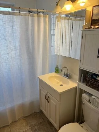 $3,200 | 36 Willow Street, Unit 2, Newton, MA 02459